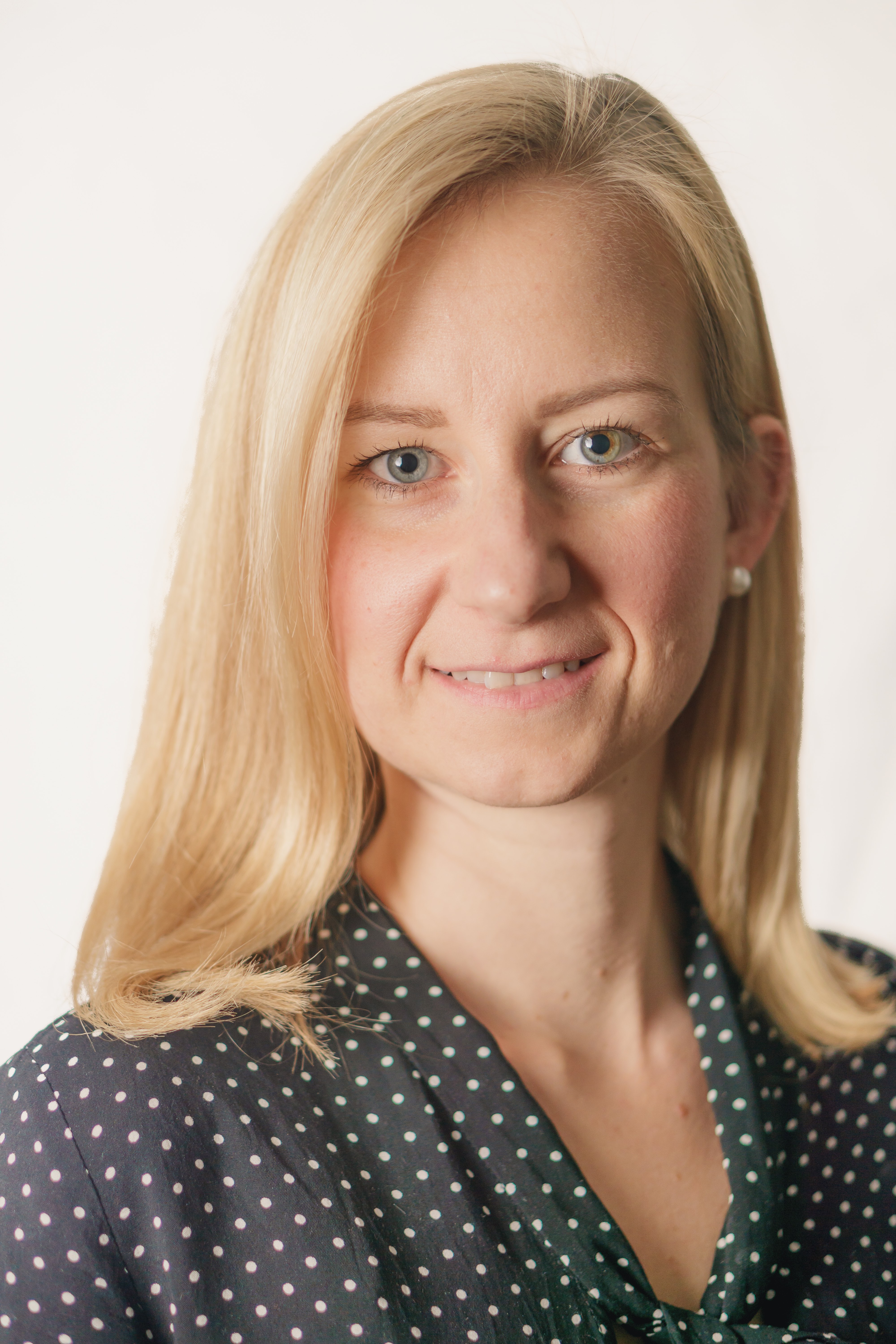 Dr Borbála Hunyadi